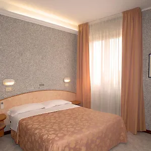 Milton Iris Hotel